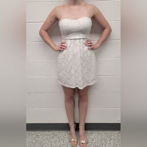 Rue 21 Strapless White Lace Twist Back Summer Dress Size Medium